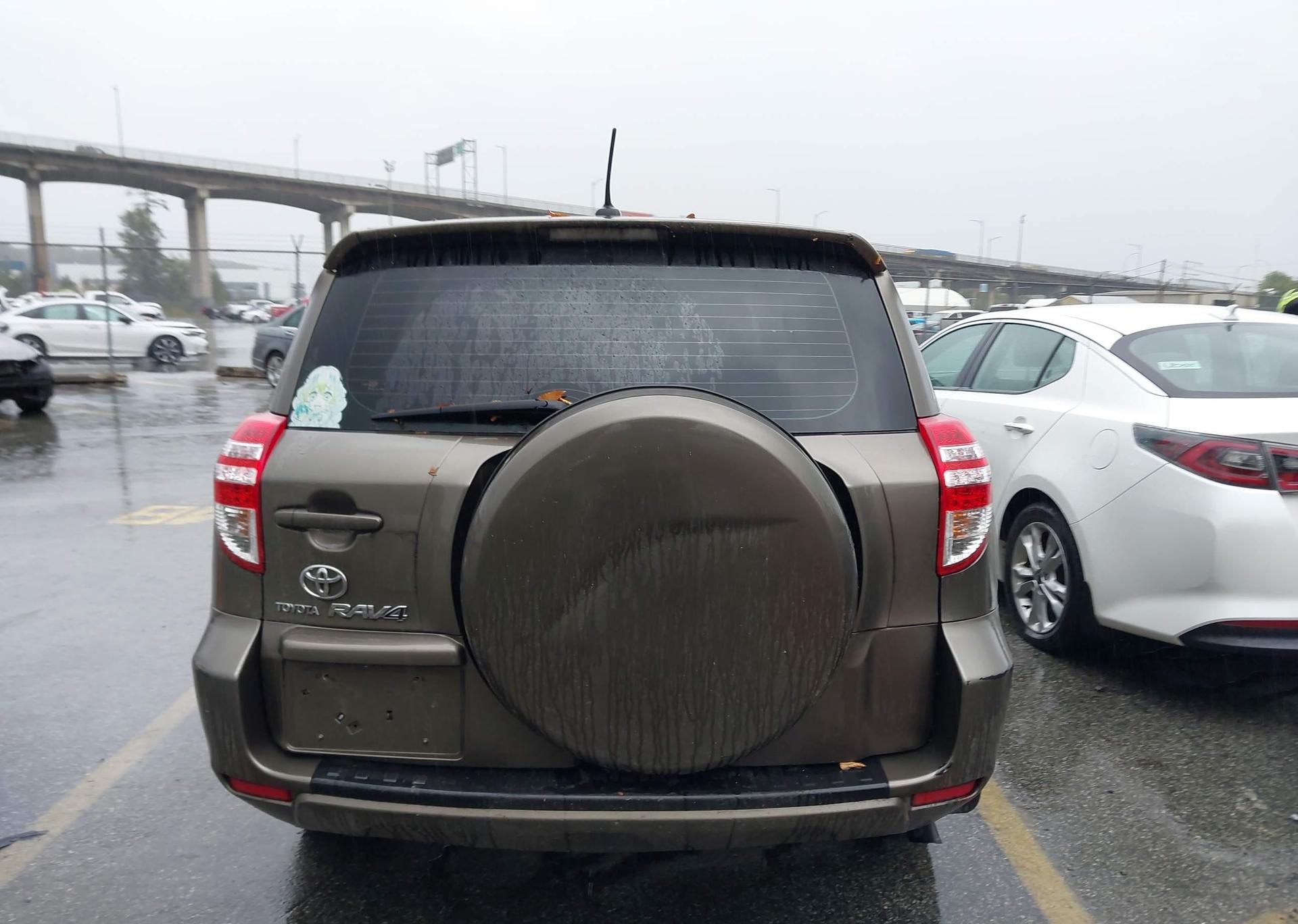 2010 TOYOTA RAV4