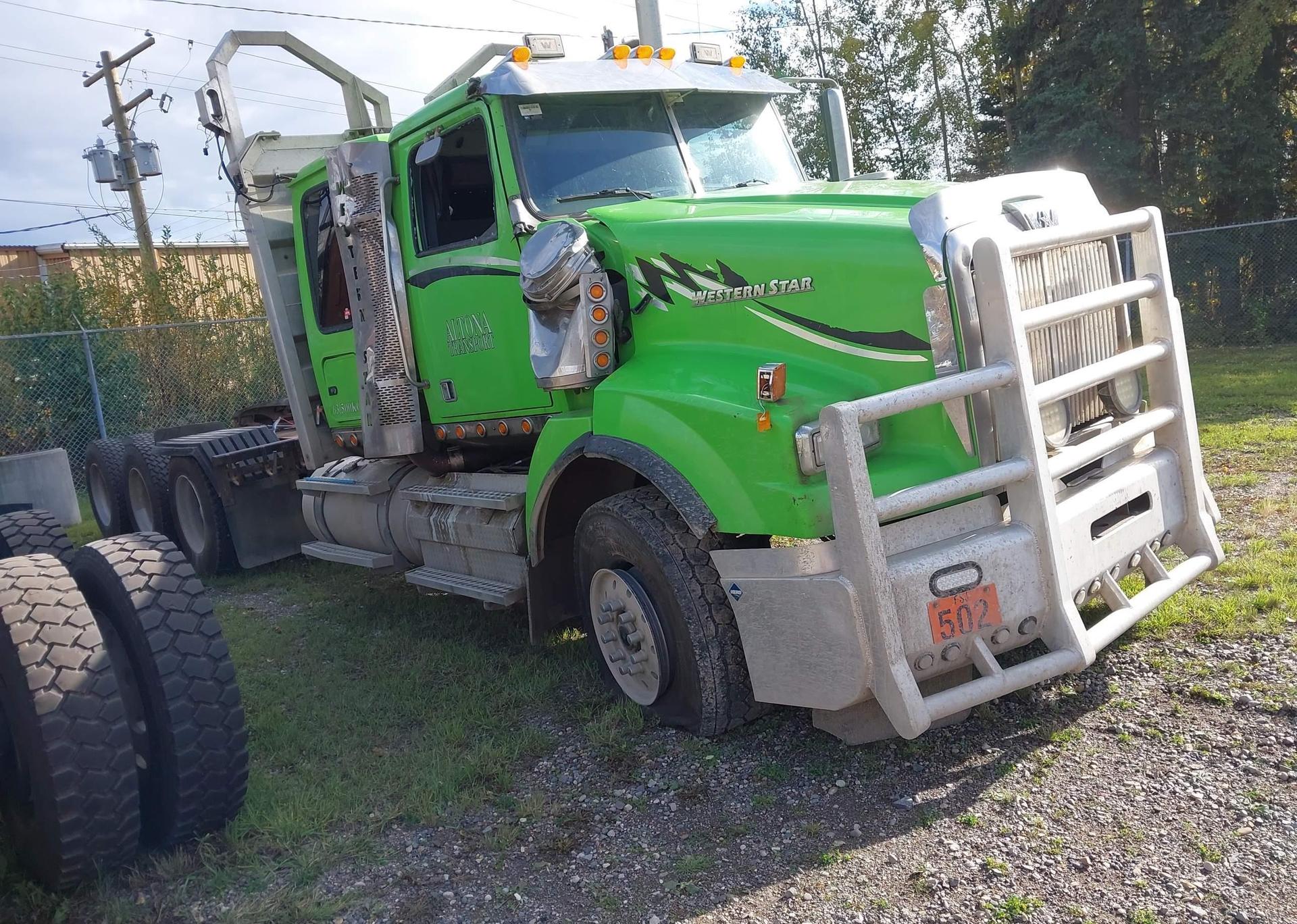 2012 WESTERN STAR/AUTO CAR CONVENTIONAL 4900SA
