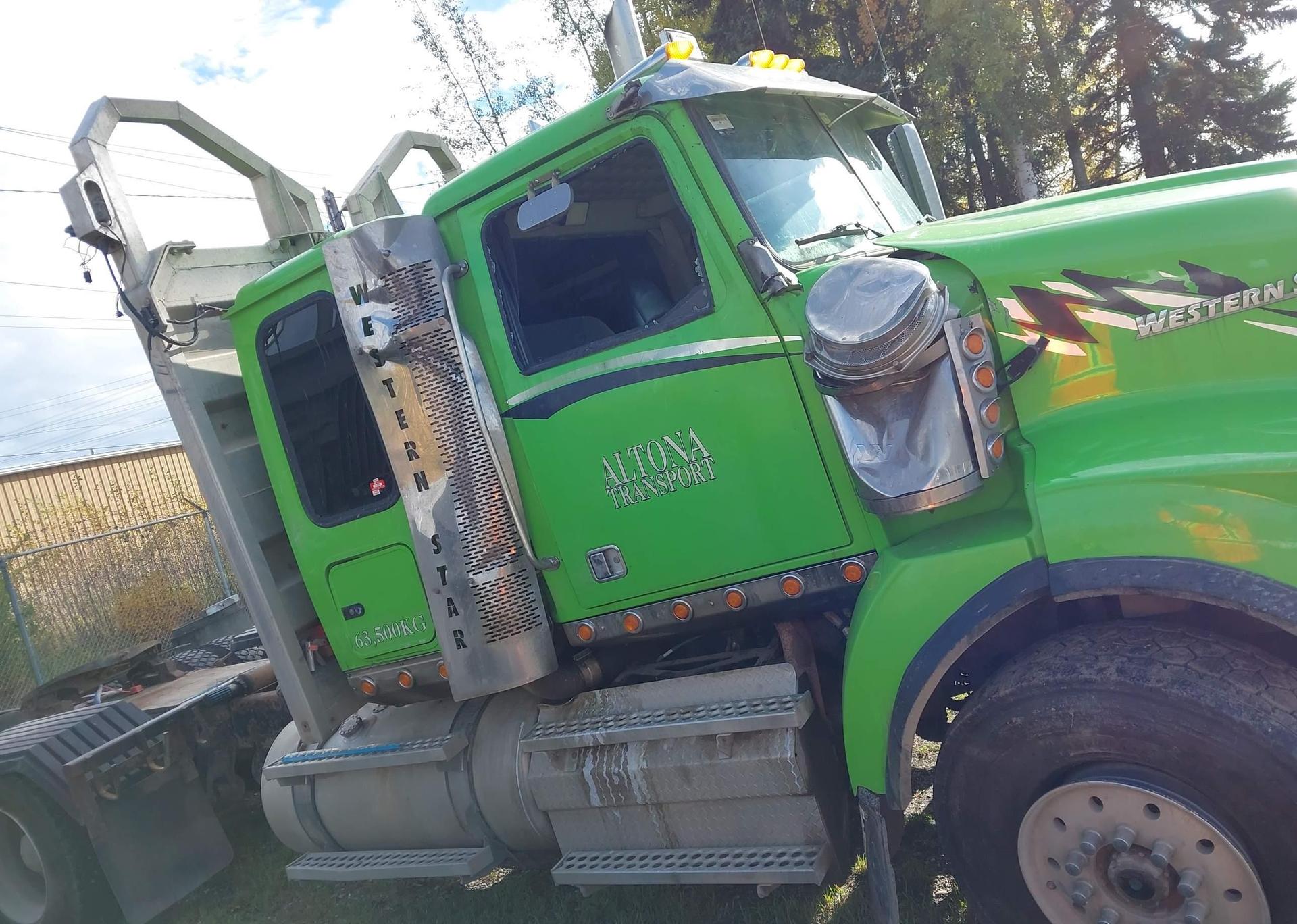 2012 WESTERN STAR/AUTO CAR CONVENTIONAL 4900SA