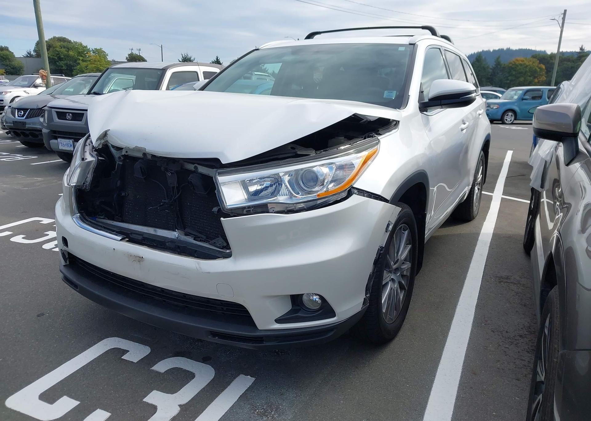2015 TOYOTA highlander xle