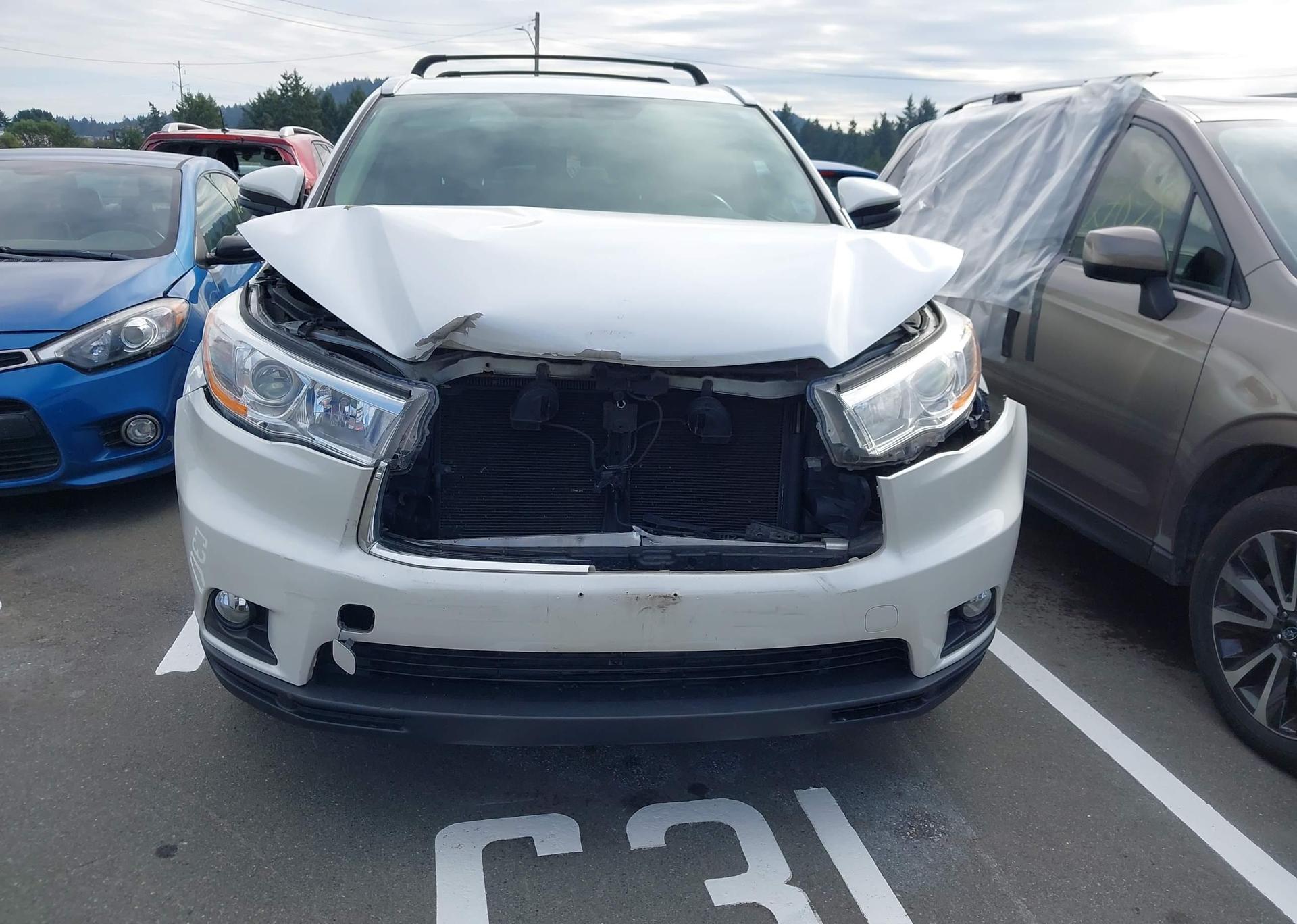 2015 TOYOTA highlander xle