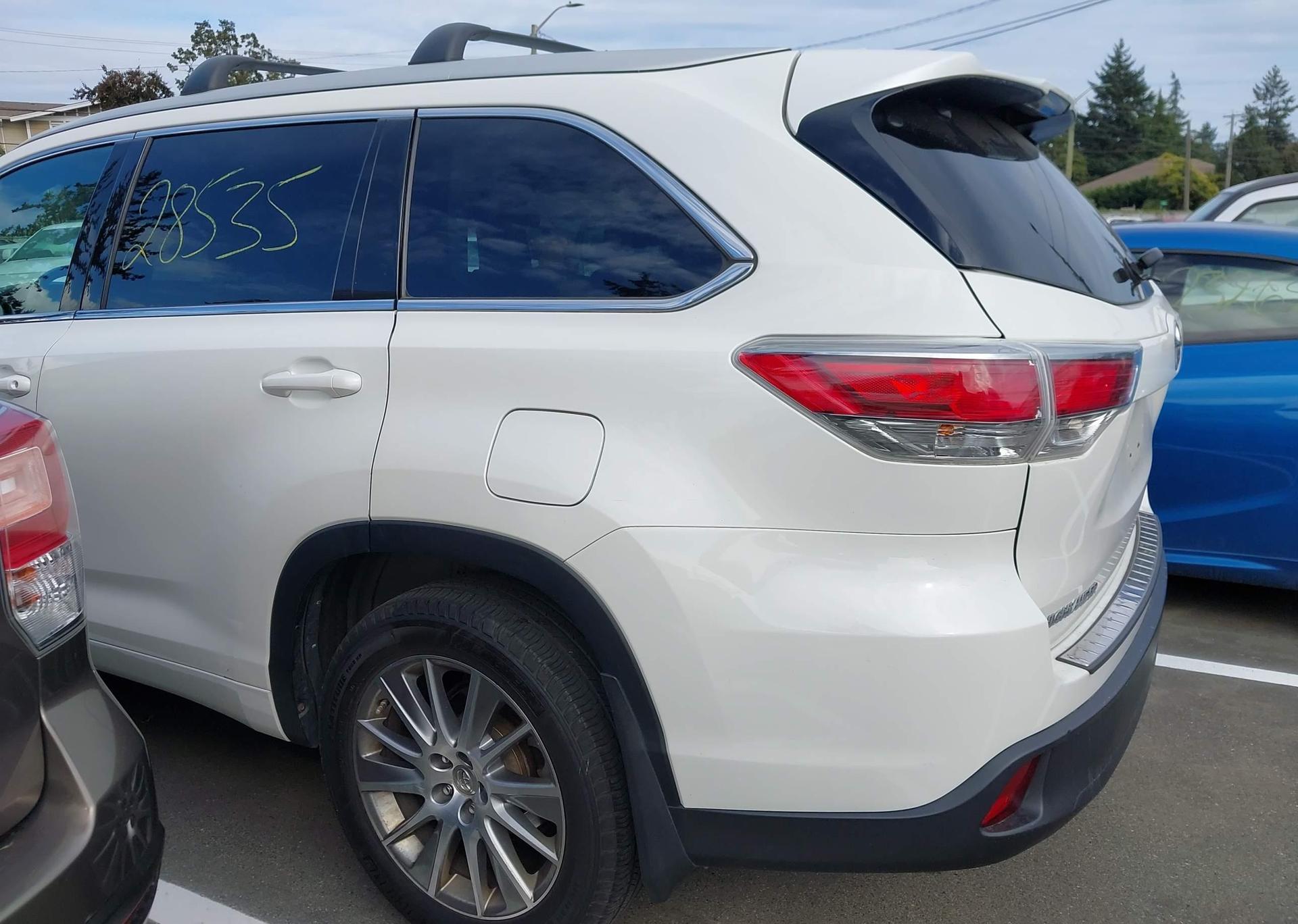 2015 TOYOTA highlander xle