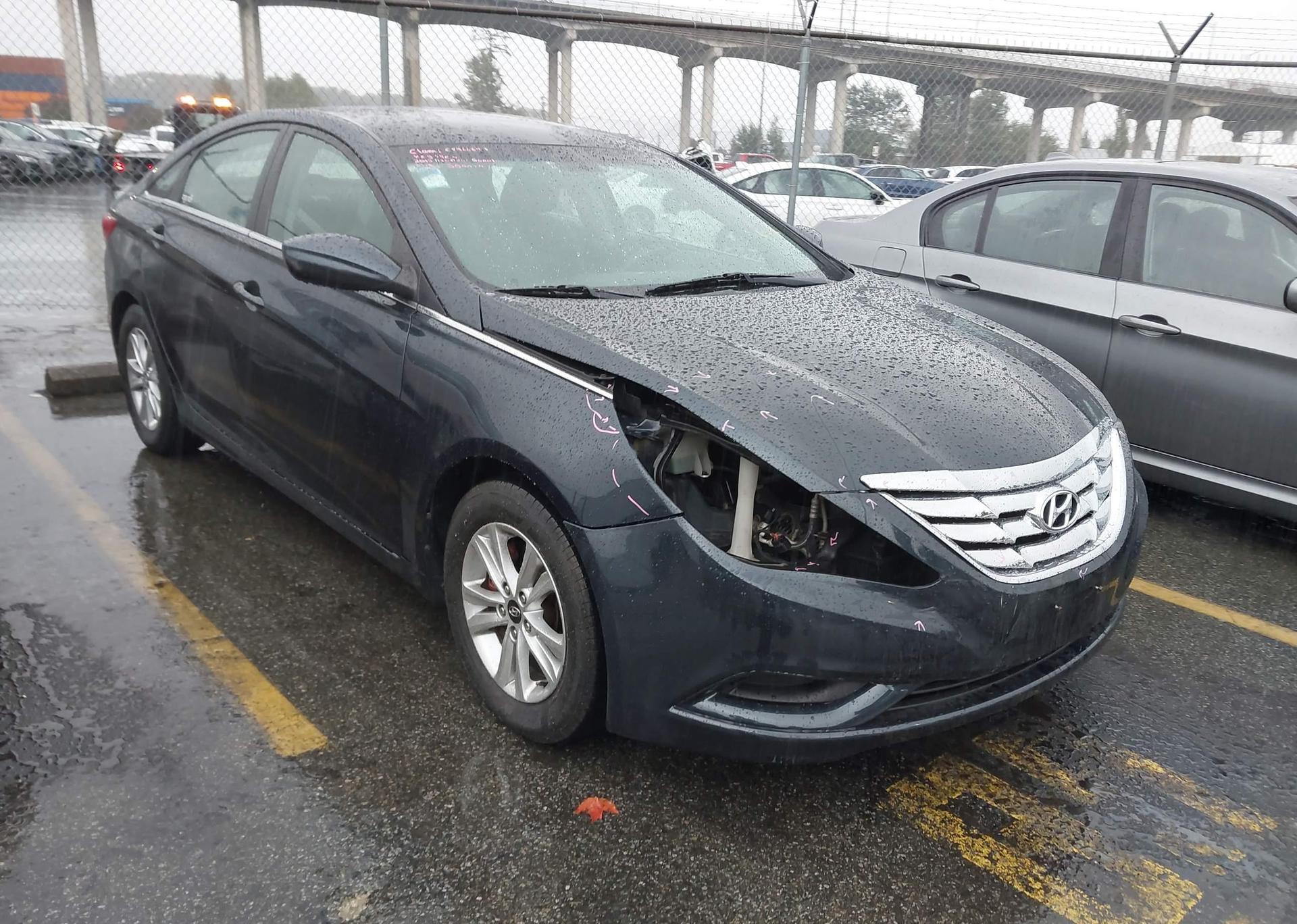 2012 HYUNDAI SONATA GLS