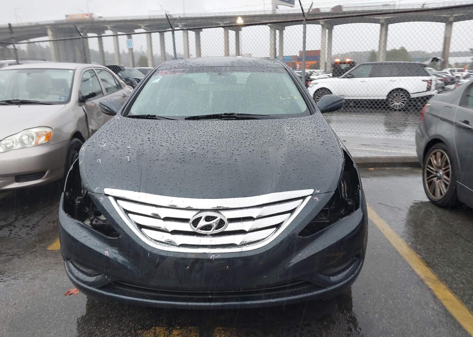 2012 HYUNDAI SONATA GLS