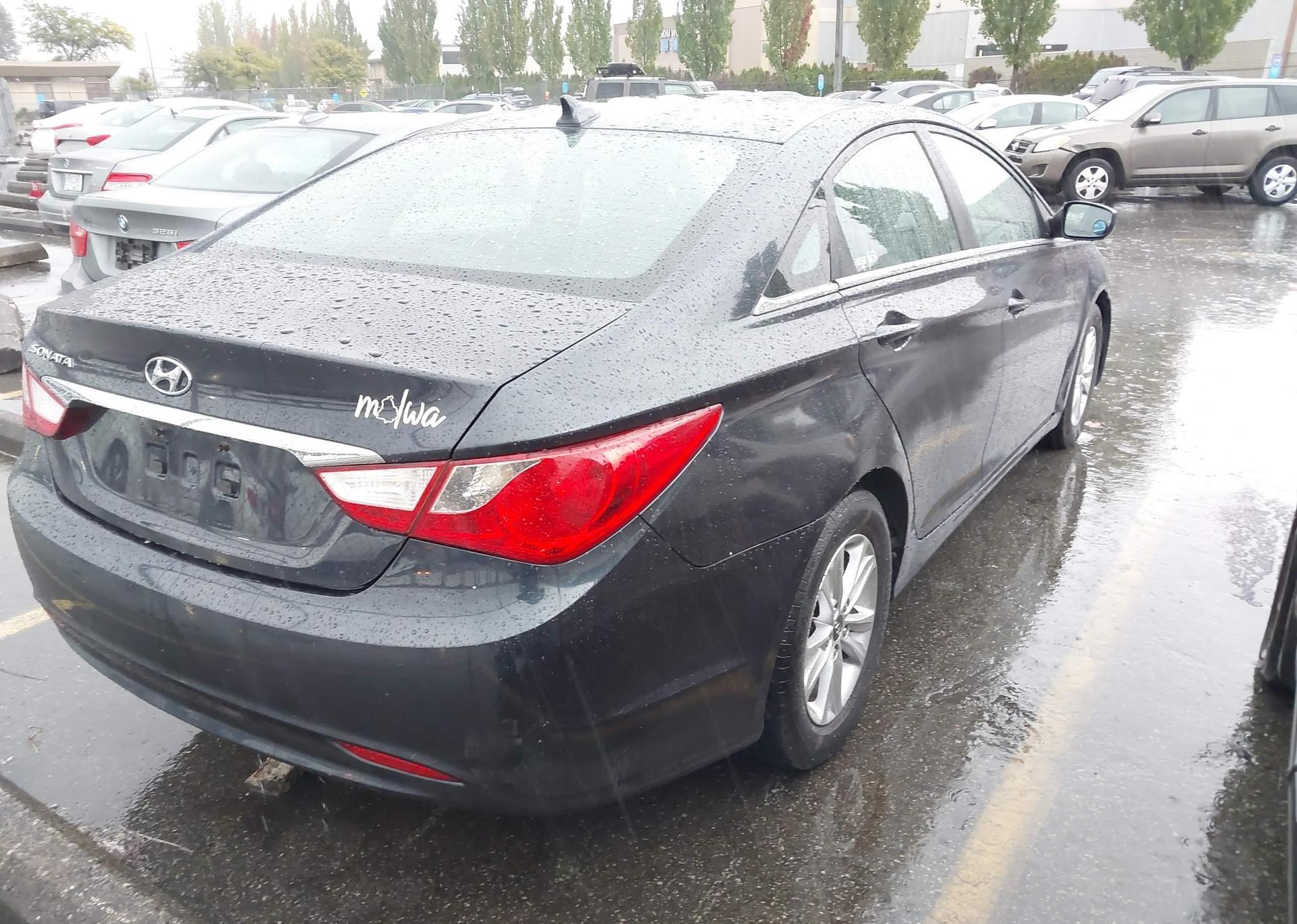 2012 HYUNDAI SONATA GLS
