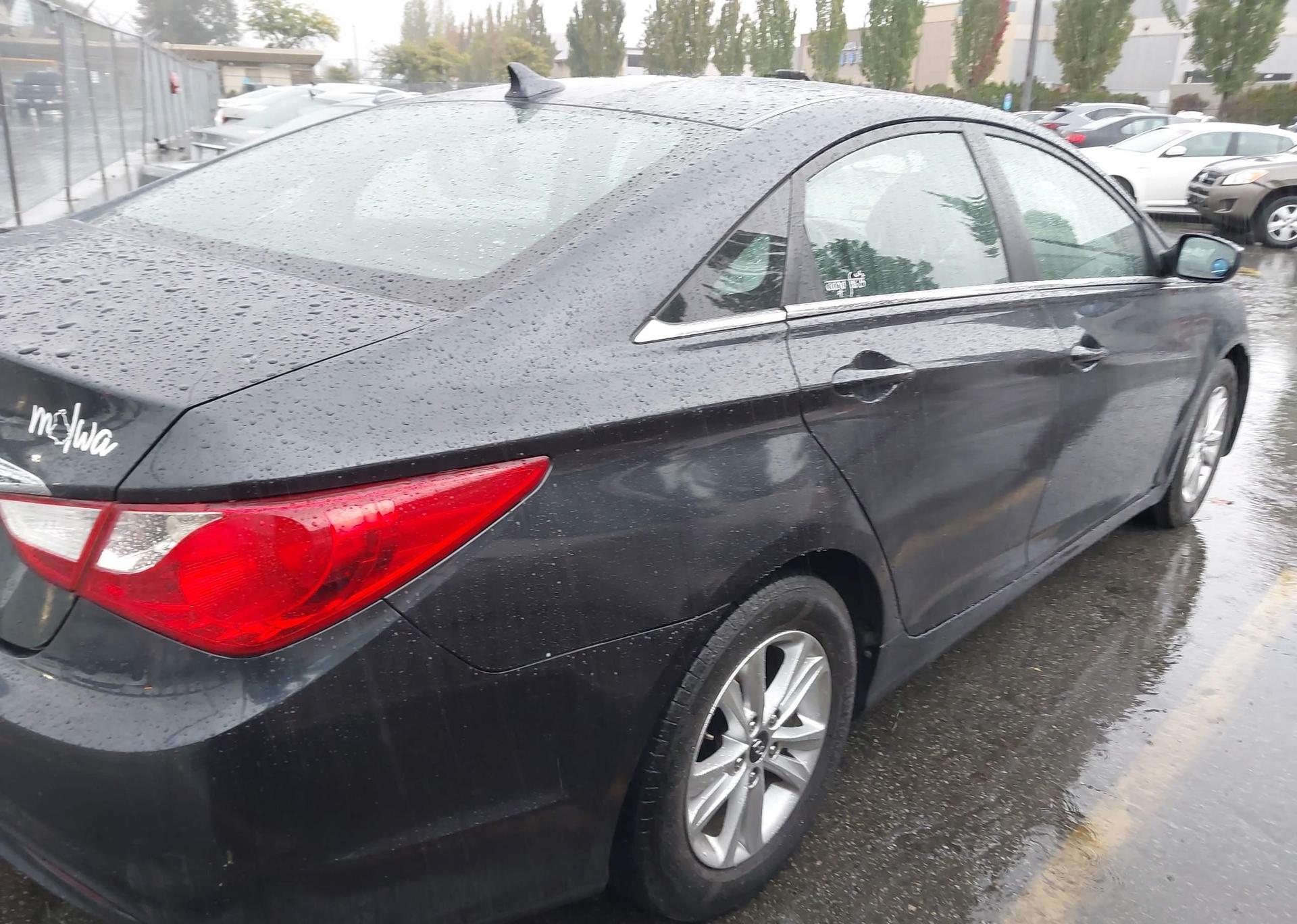 2012 HYUNDAI SONATA GLS