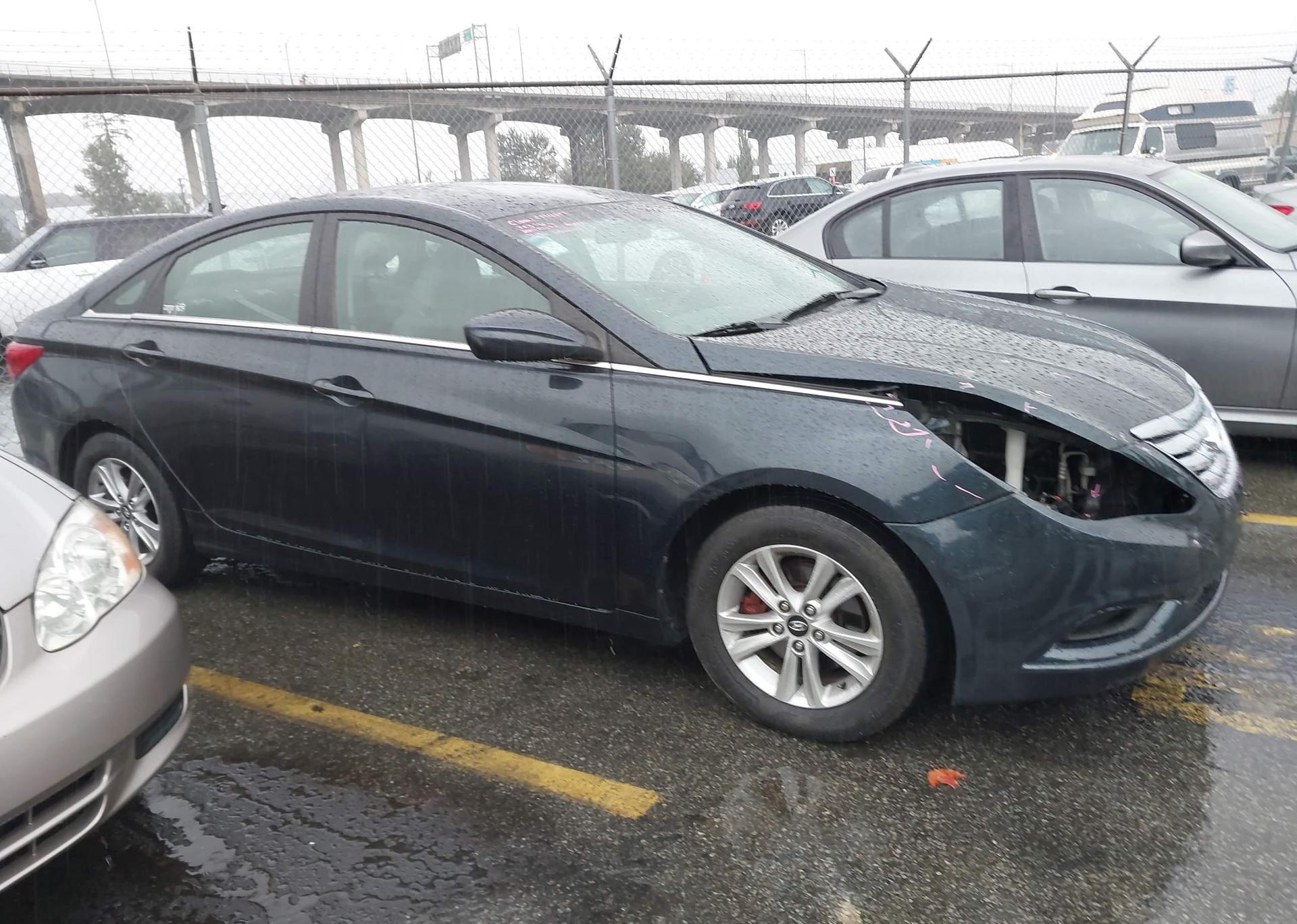 2012 HYUNDAI SONATA GLS
