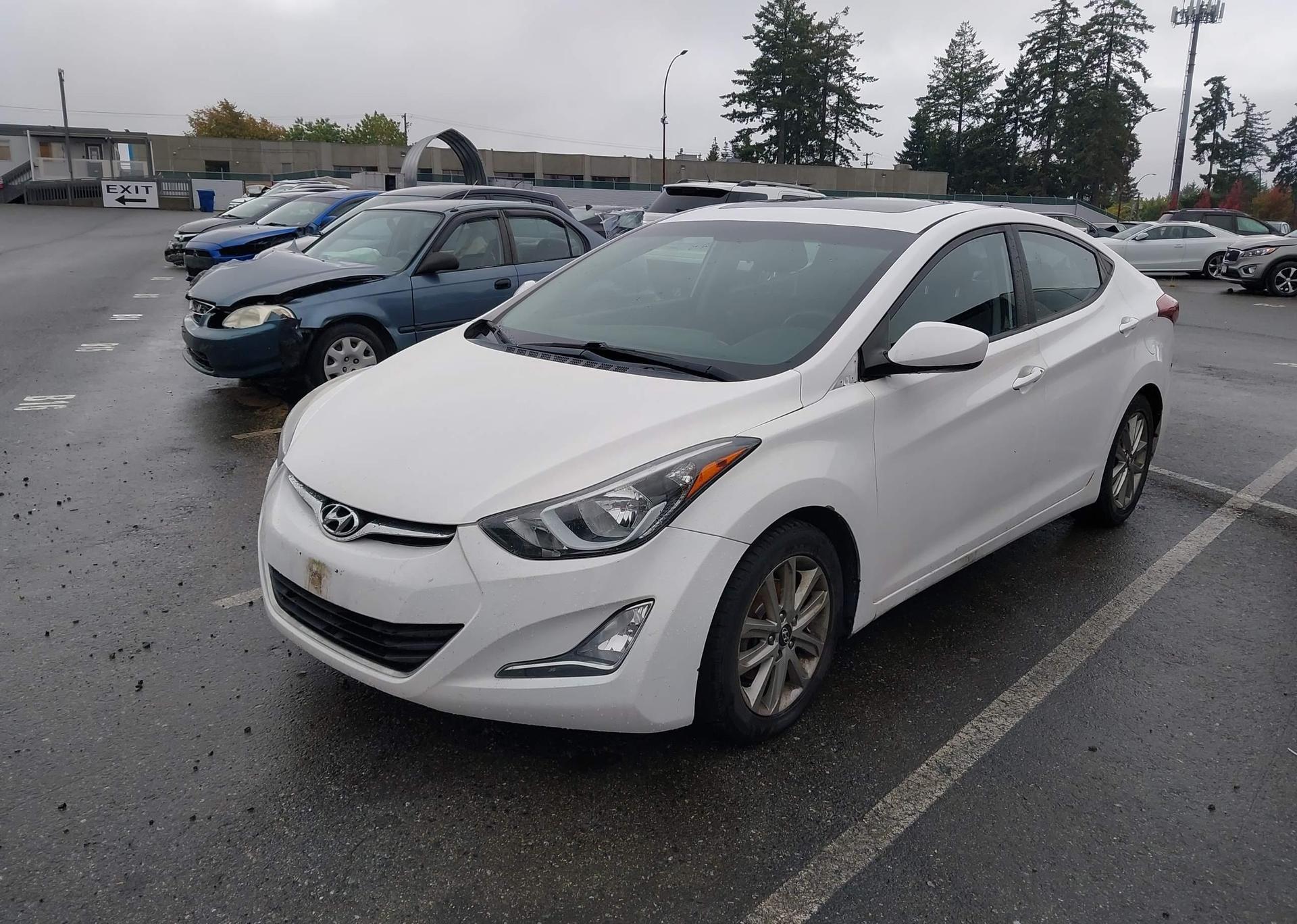 2016 HYUNDAI ELANTRA SE