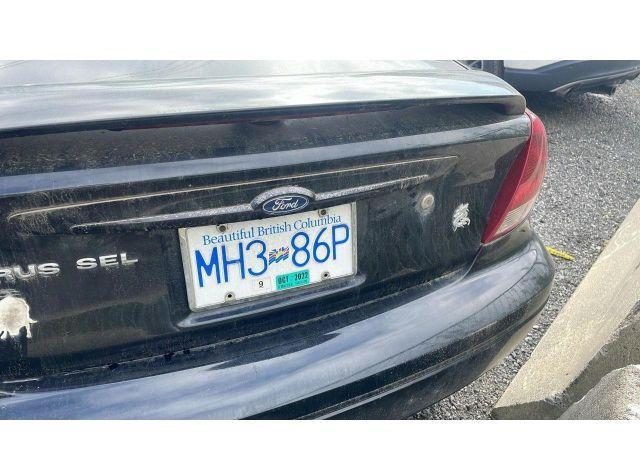 2004 FORD TAURUS SEL
