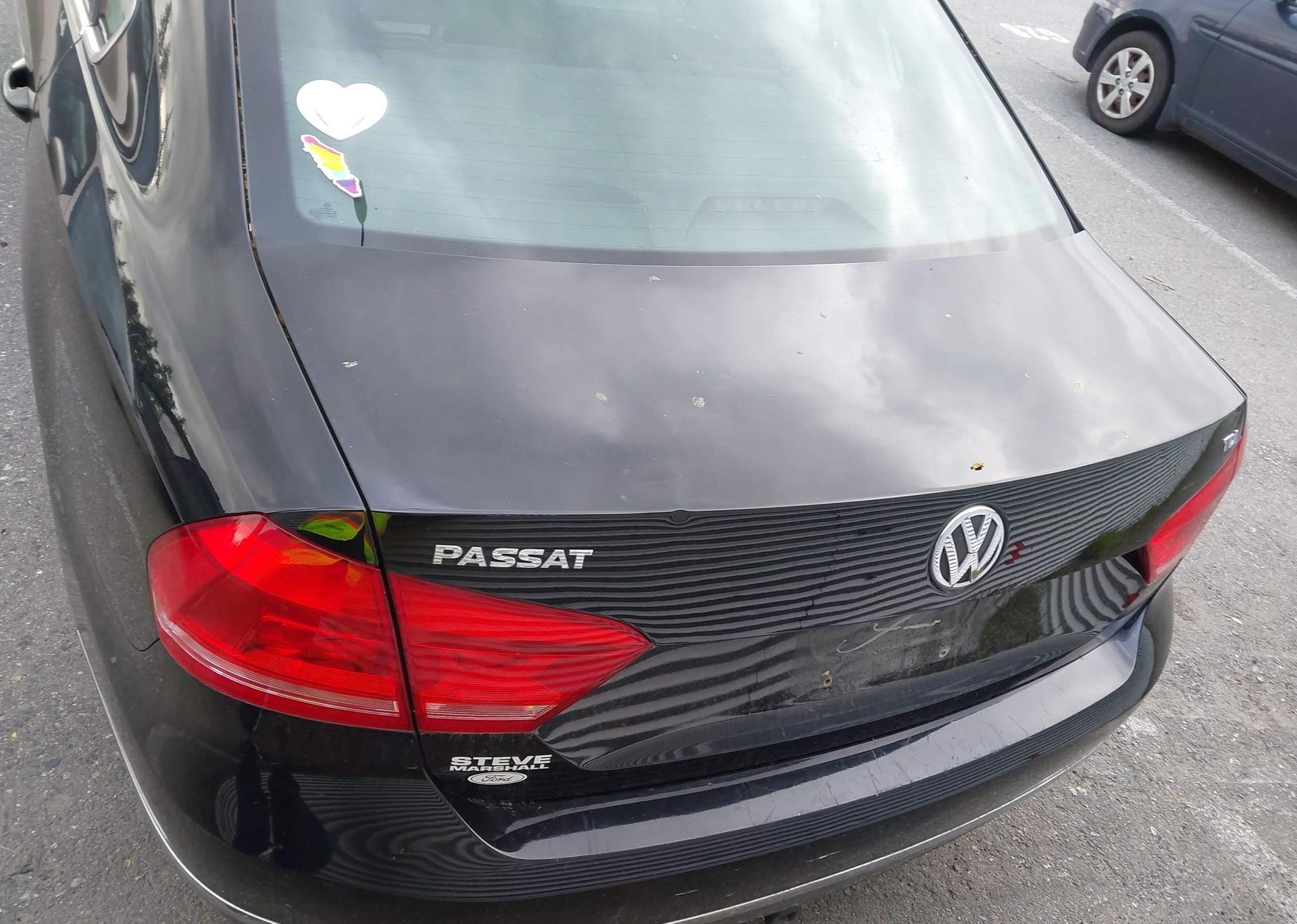 2015 VOLKSWAGEN PASSAT SE