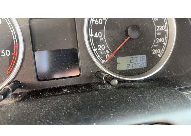 2005 VOLKSWAGEN PASSAT GLS TDI