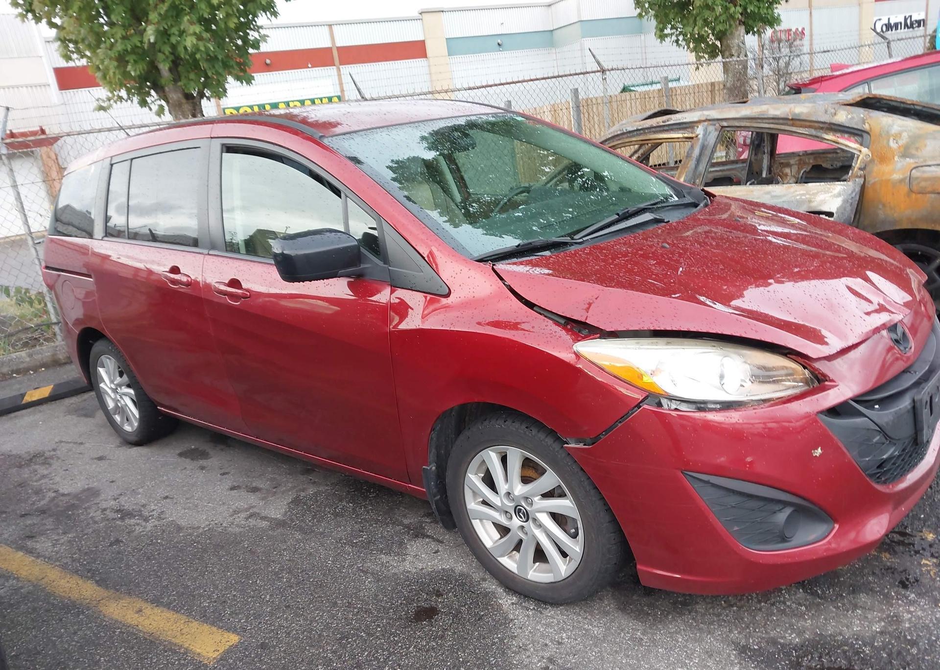2013 MAZDA 5