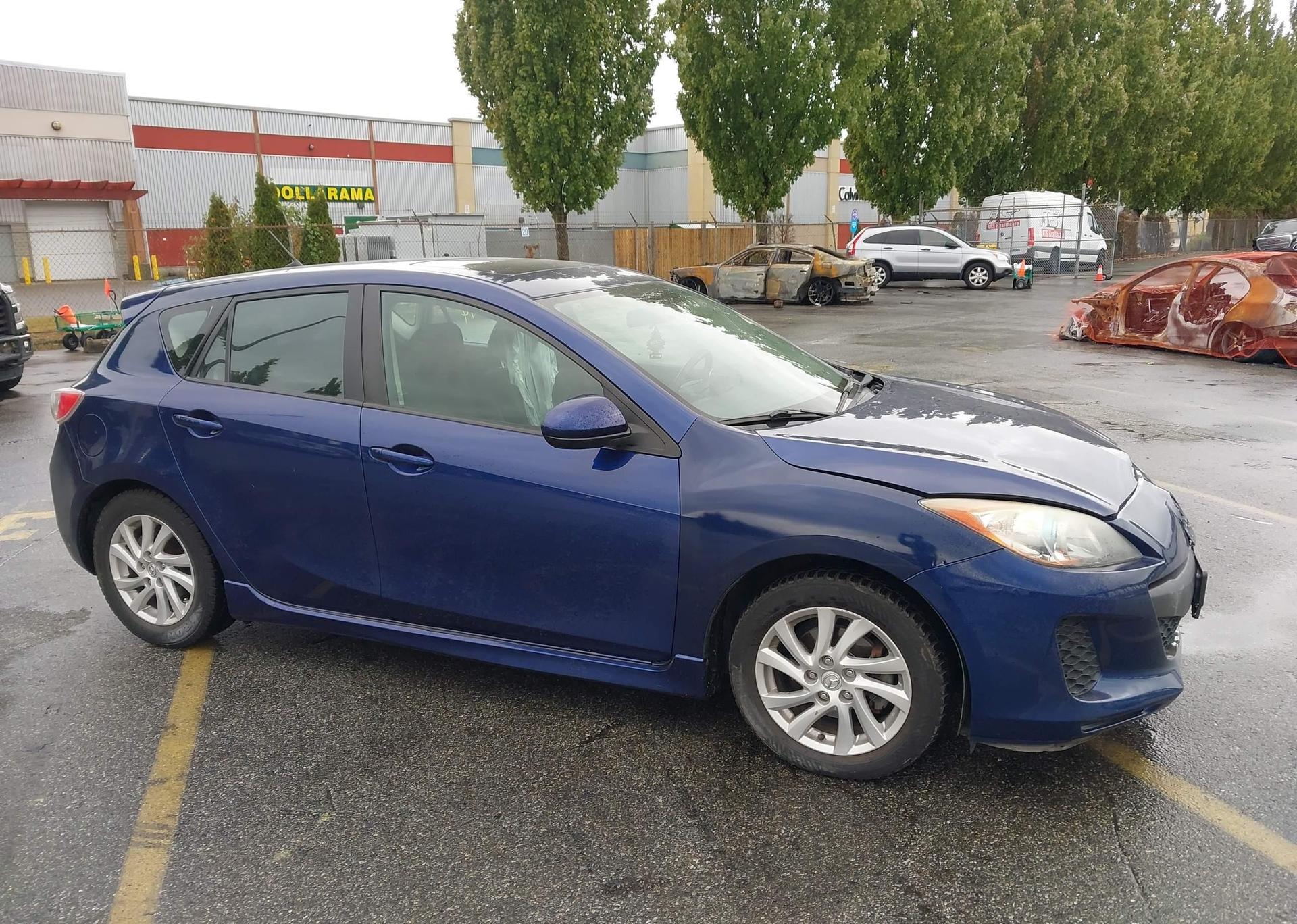 2012 MAZDA 3 I