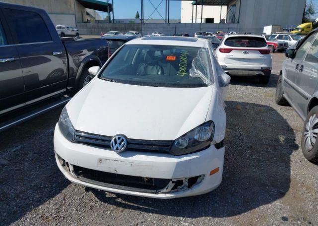 2010 VOLKSWAGEN GOLF