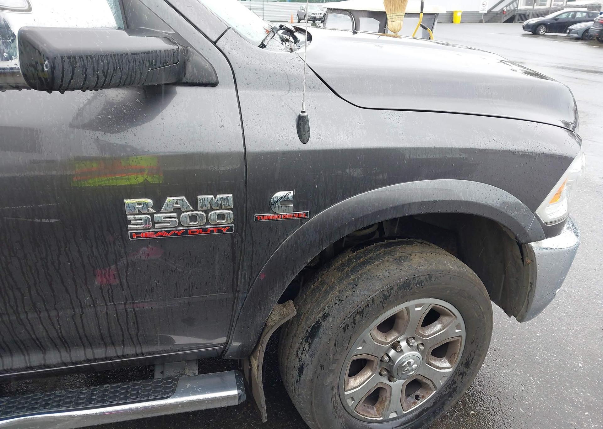2018 RAM 3500 LARAMIE