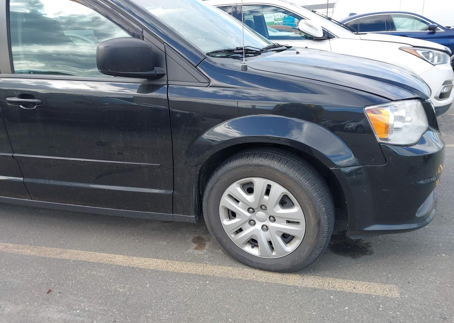 2016 DODGE GRAND CARAVAN SE