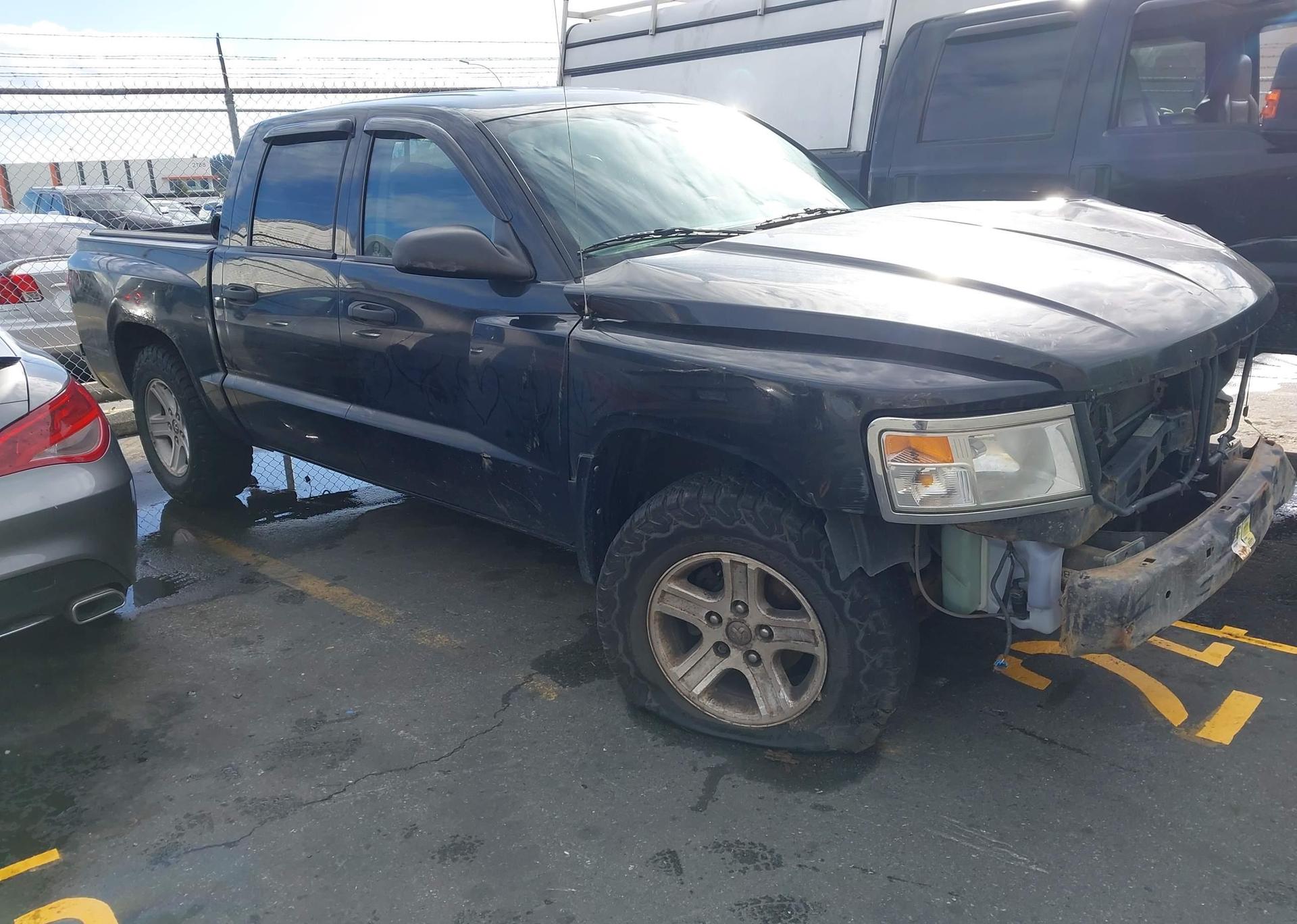 2008 DODGE DAKOTA QUAD SLT