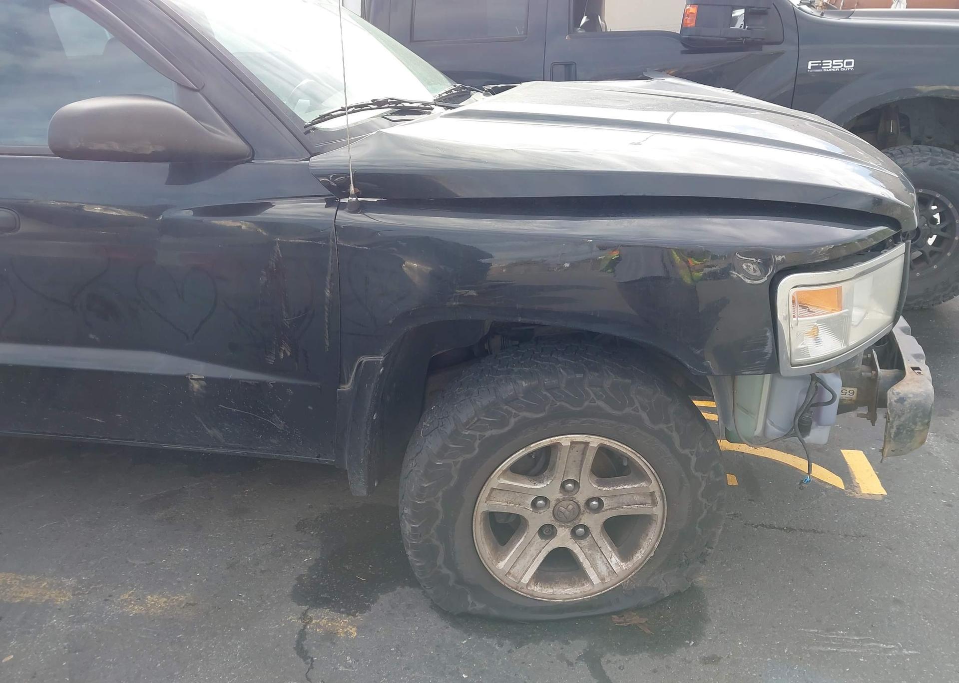 2008 DODGE DAKOTA QUAD SLT