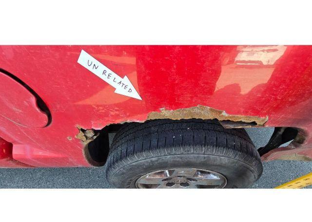 2005 DODGE DAKOTA QUAD SLT