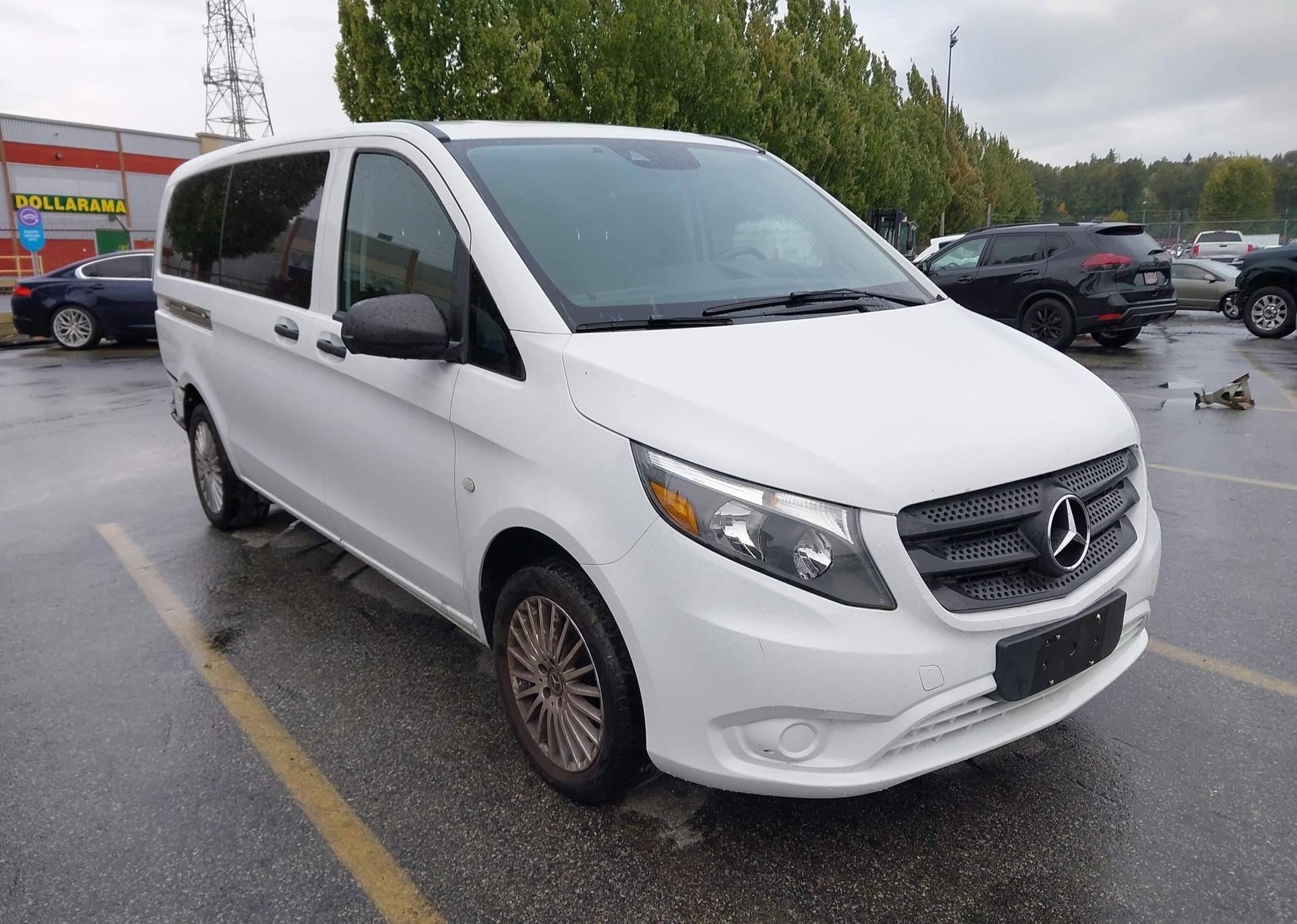 2016 MERCEDES-BENZ METRIS