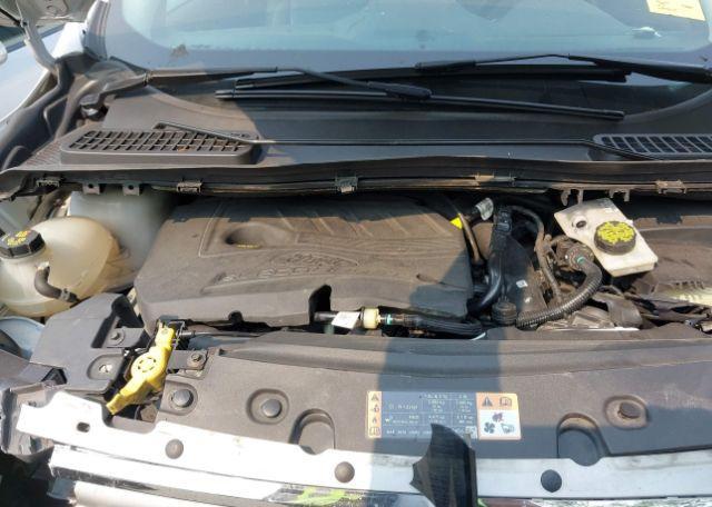 2017 FORD ESCAPE SE