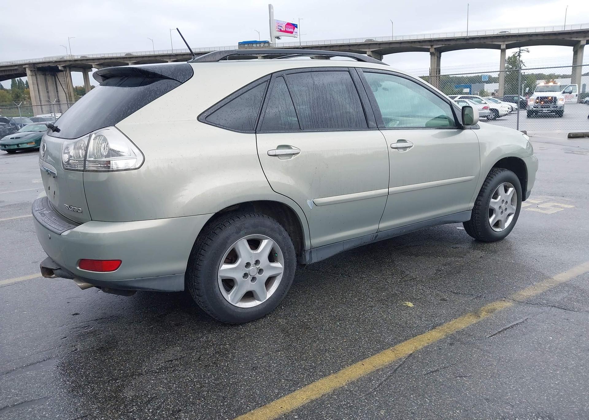 2004 LEXUS RX 330