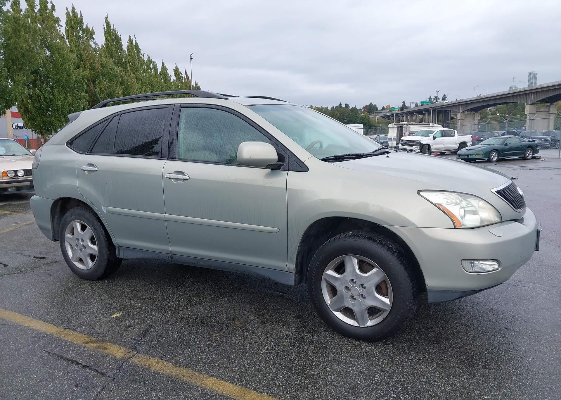2004 LEXUS RX 330