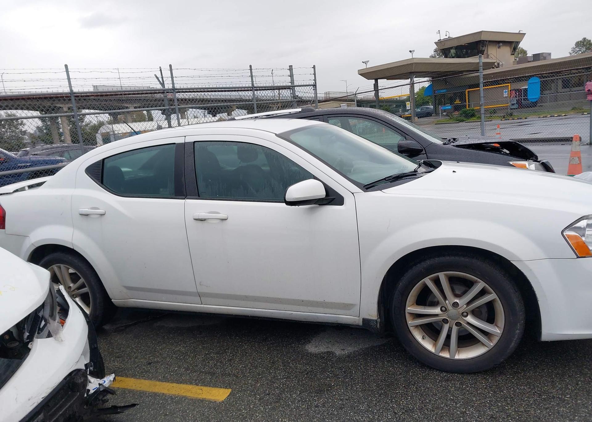 2013 DODGE AVENGER SXT