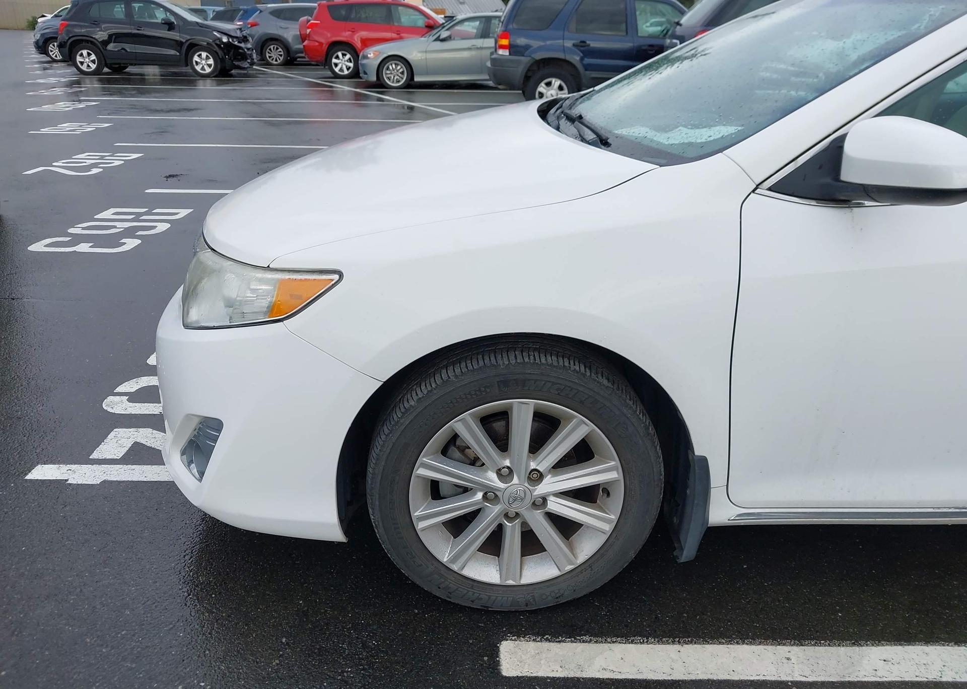 2012 TOYOTA CAMRY SE