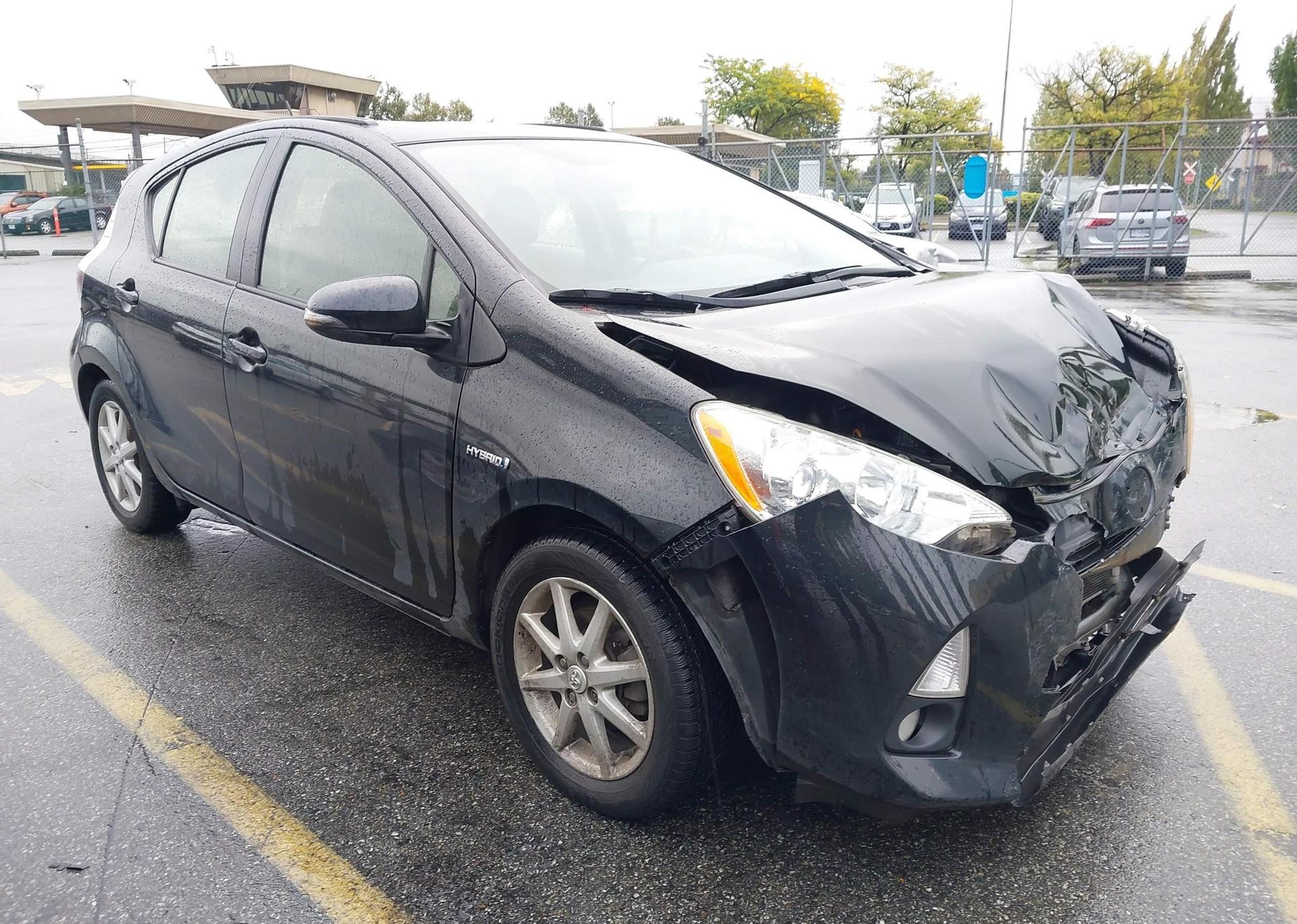 2014 TOYOTA PRIUS