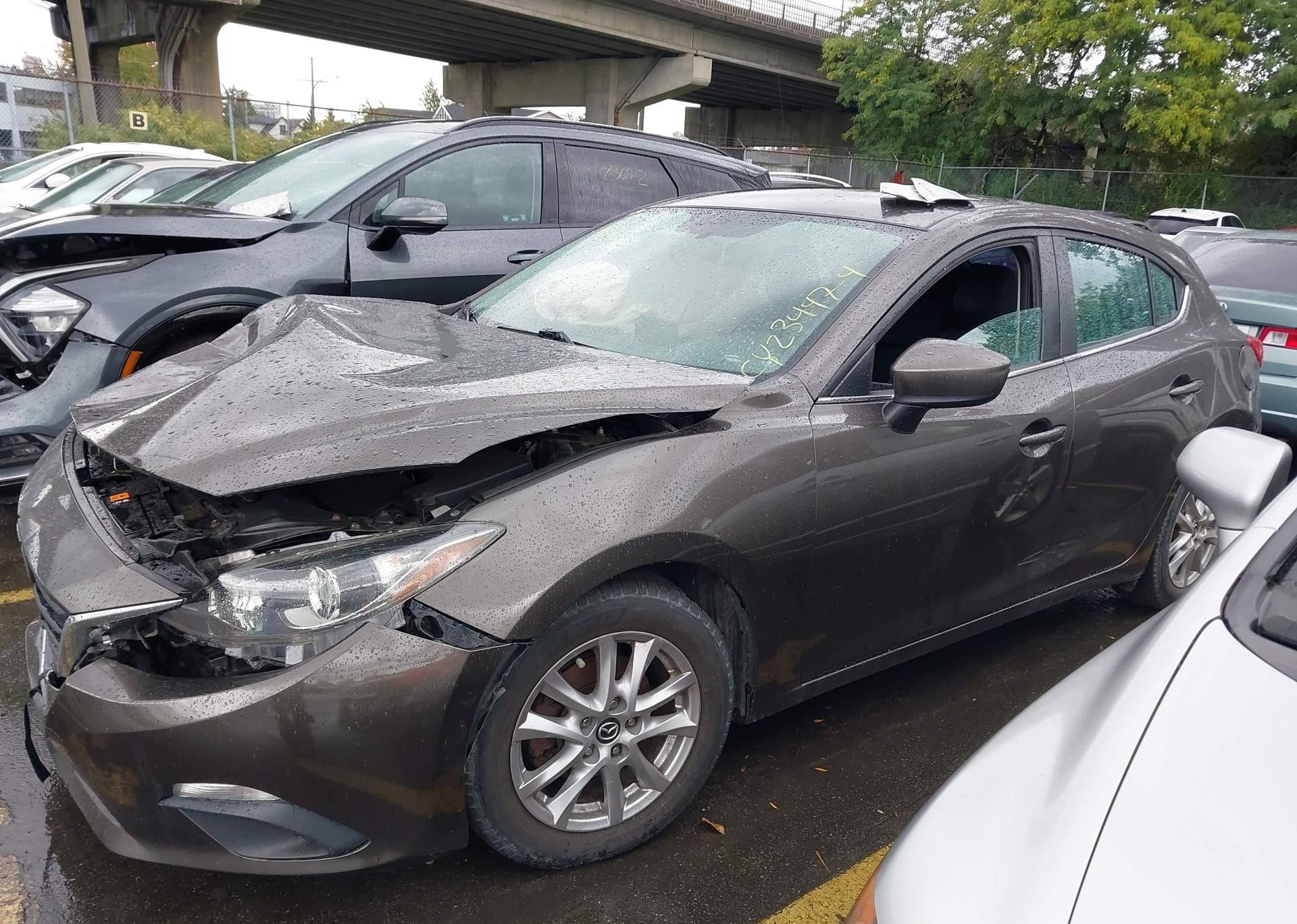 2014 MAZDA 3 TOURING