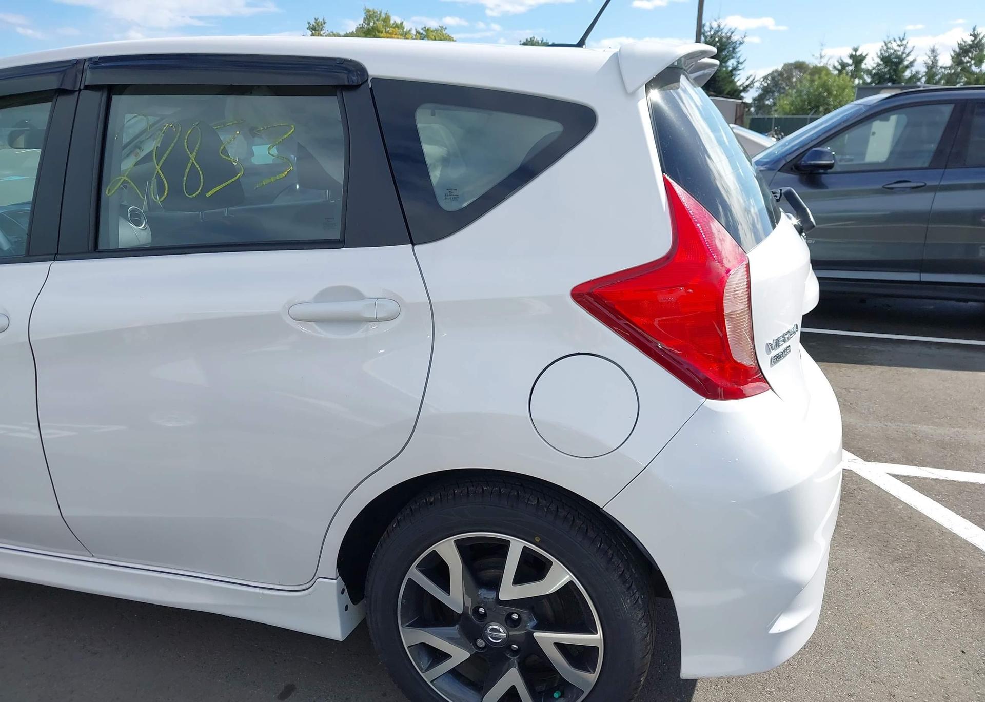 2017 NISSAN VERSA