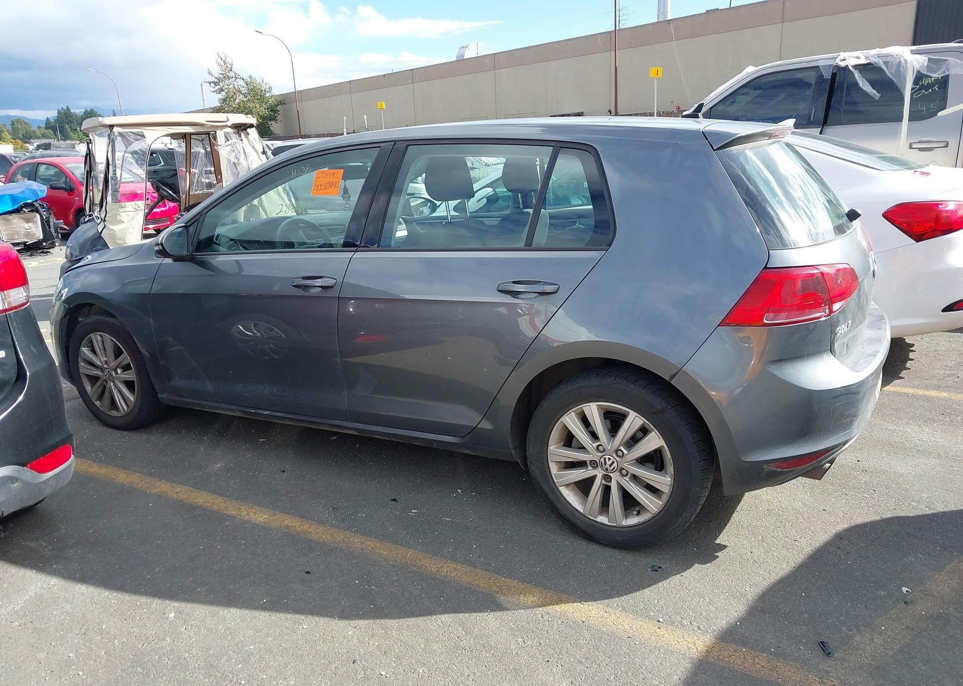 2017 VOLKSWAGEN GOLF