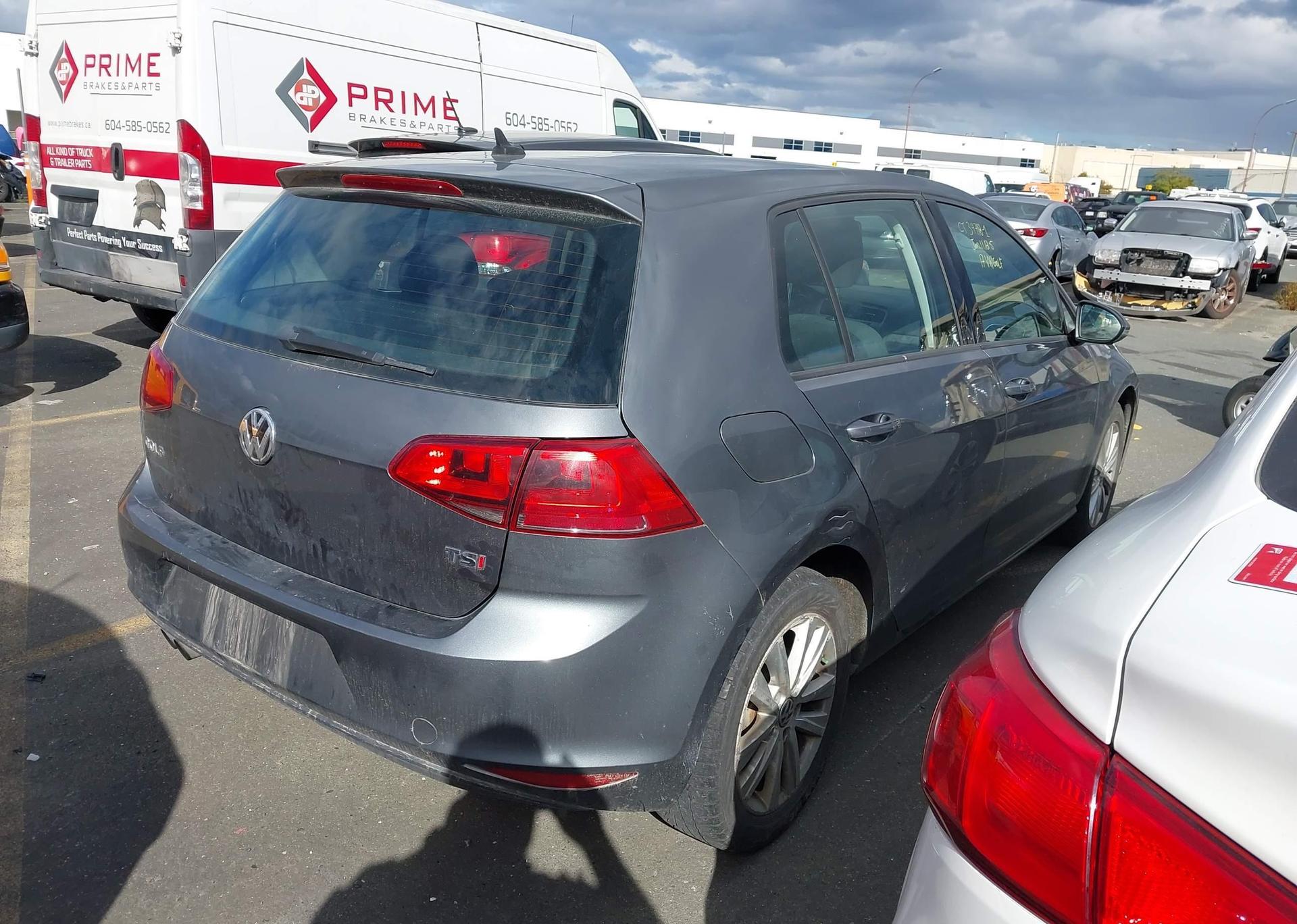2017 VOLKSWAGEN GOLF