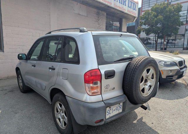 2001 TOYOTA RAV4