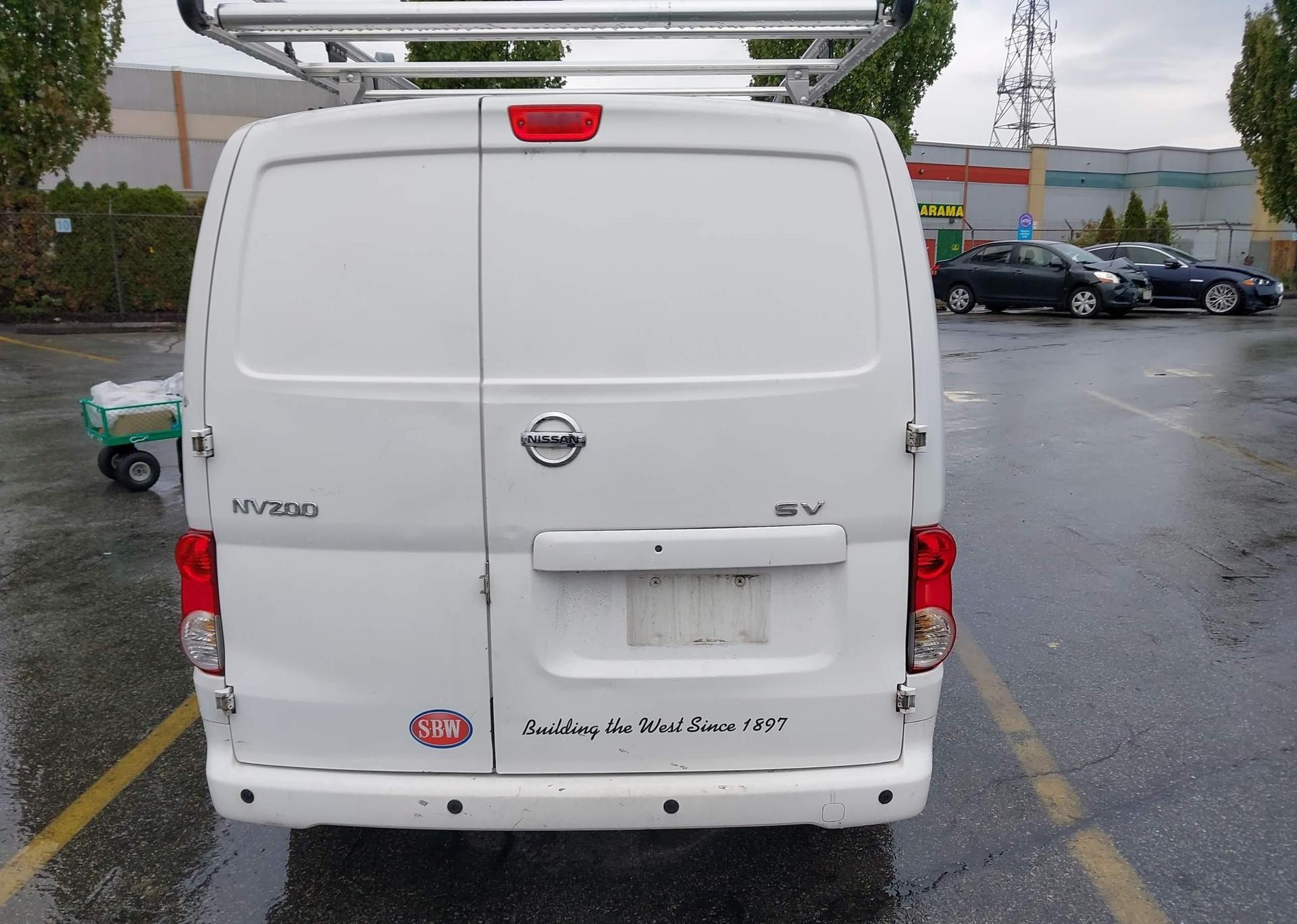 2015 NISSAN NV200 2.5S