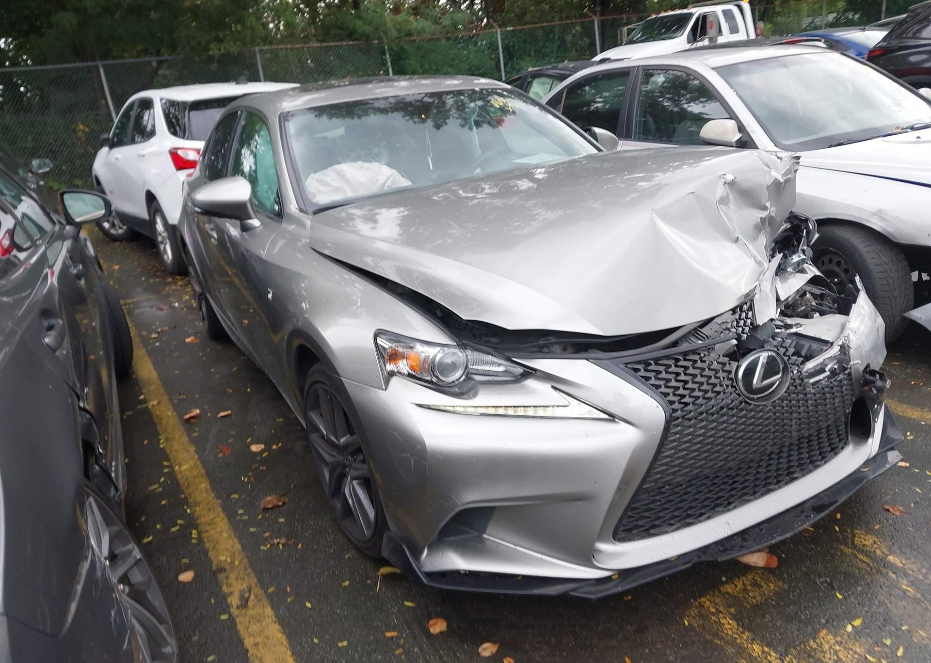 2016 LEXUS IS 300