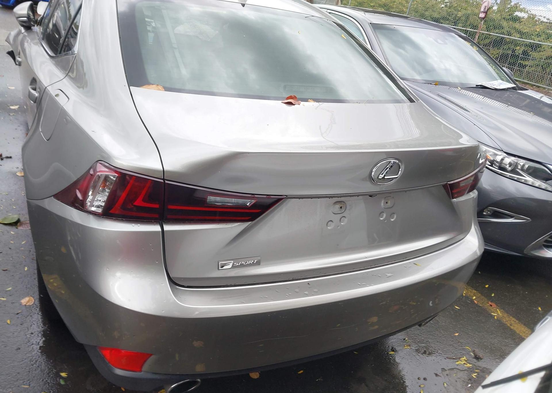2016 LEXUS IS 300