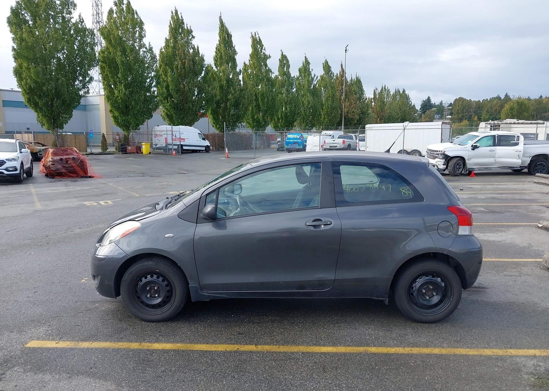 2010 TOYOTA YARIS