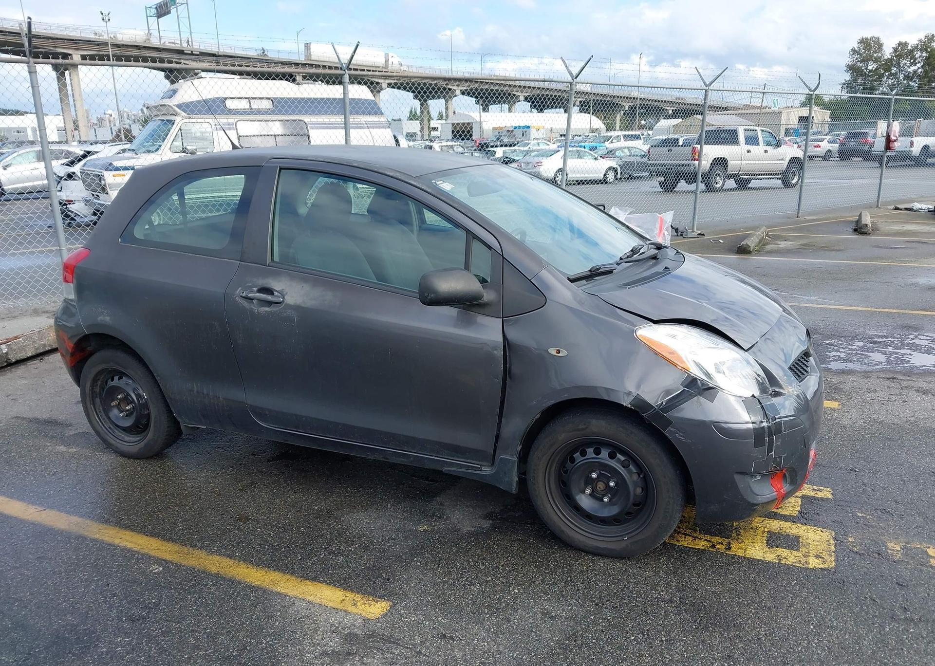 2010 TOYOTA YARIS