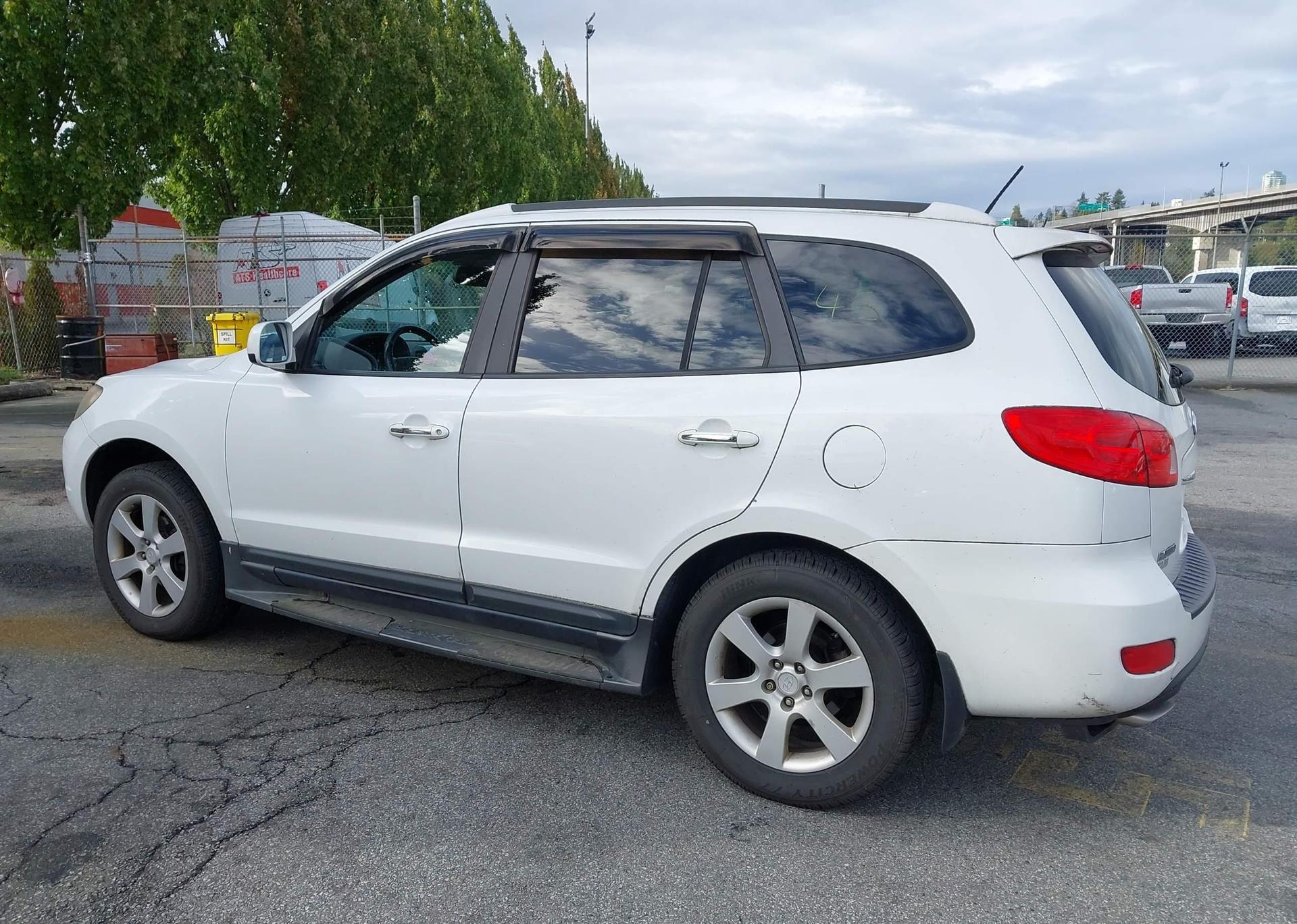 2009 HYUNDAI SANTA FE SE