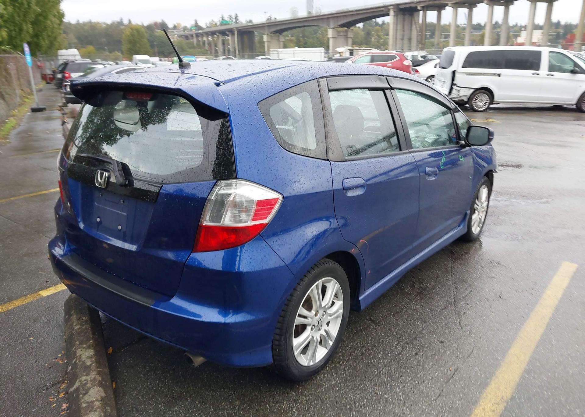 2010 HONDA FIT
