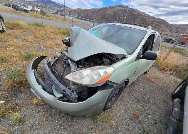 2009 TOYOTA SIENNA CE