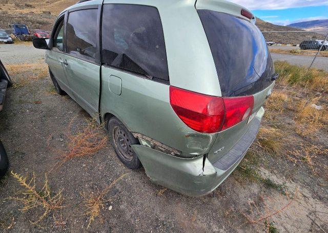 2009 TOYOTA SIENNA CE
