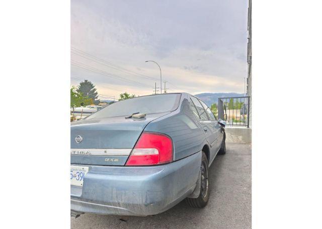 2001 NISSAN ALTIMA XE
