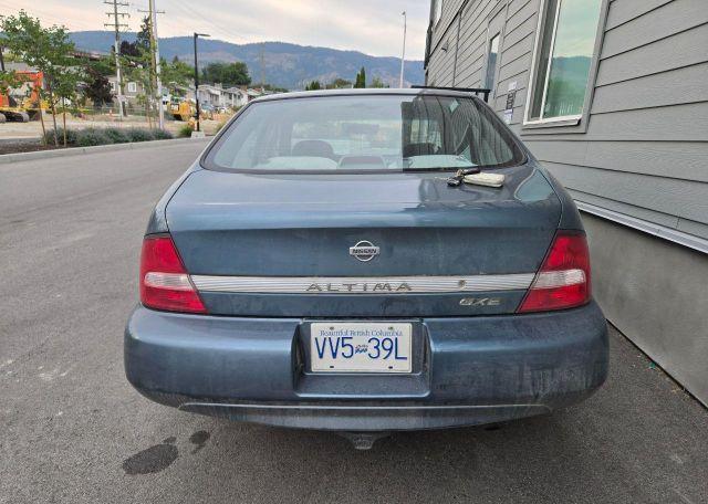 2001 NISSAN ALTIMA XE