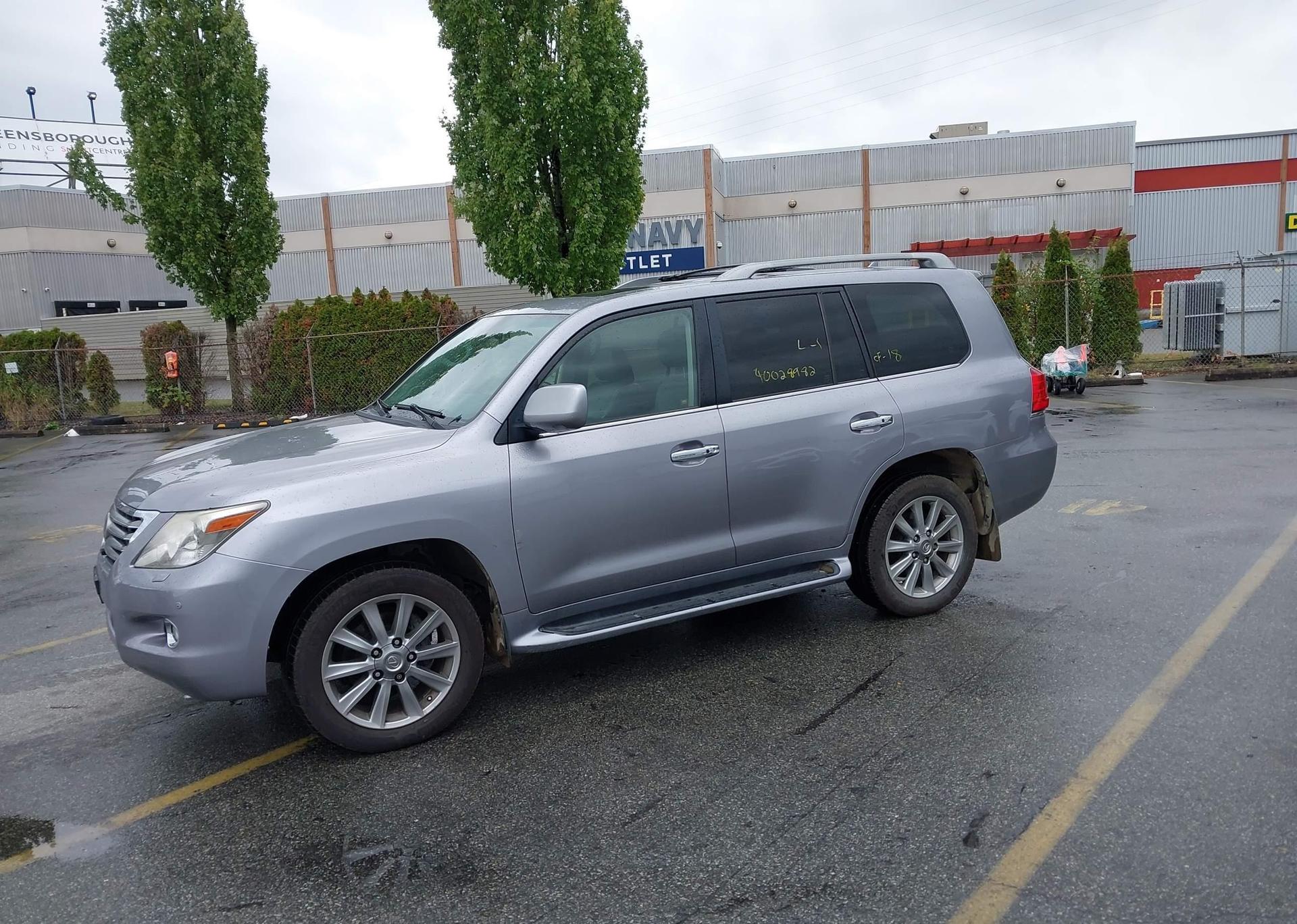 2009 LEXUS LX 570