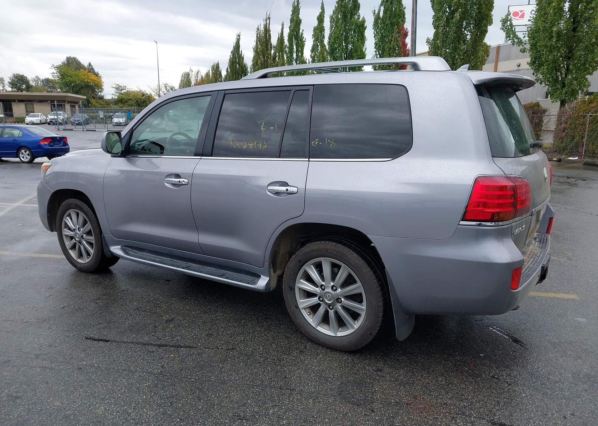 2009 LEXUS LX 570
