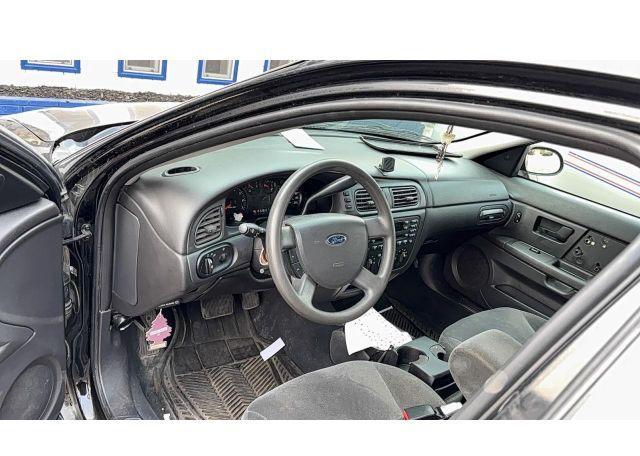 2005 FORD TAURUS SE