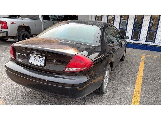 2005 FORD TAURUS SE